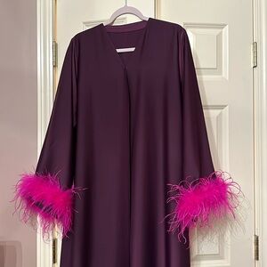 Dubai Purple Abaya Kaftan With Feather-Trimmed Sleeves